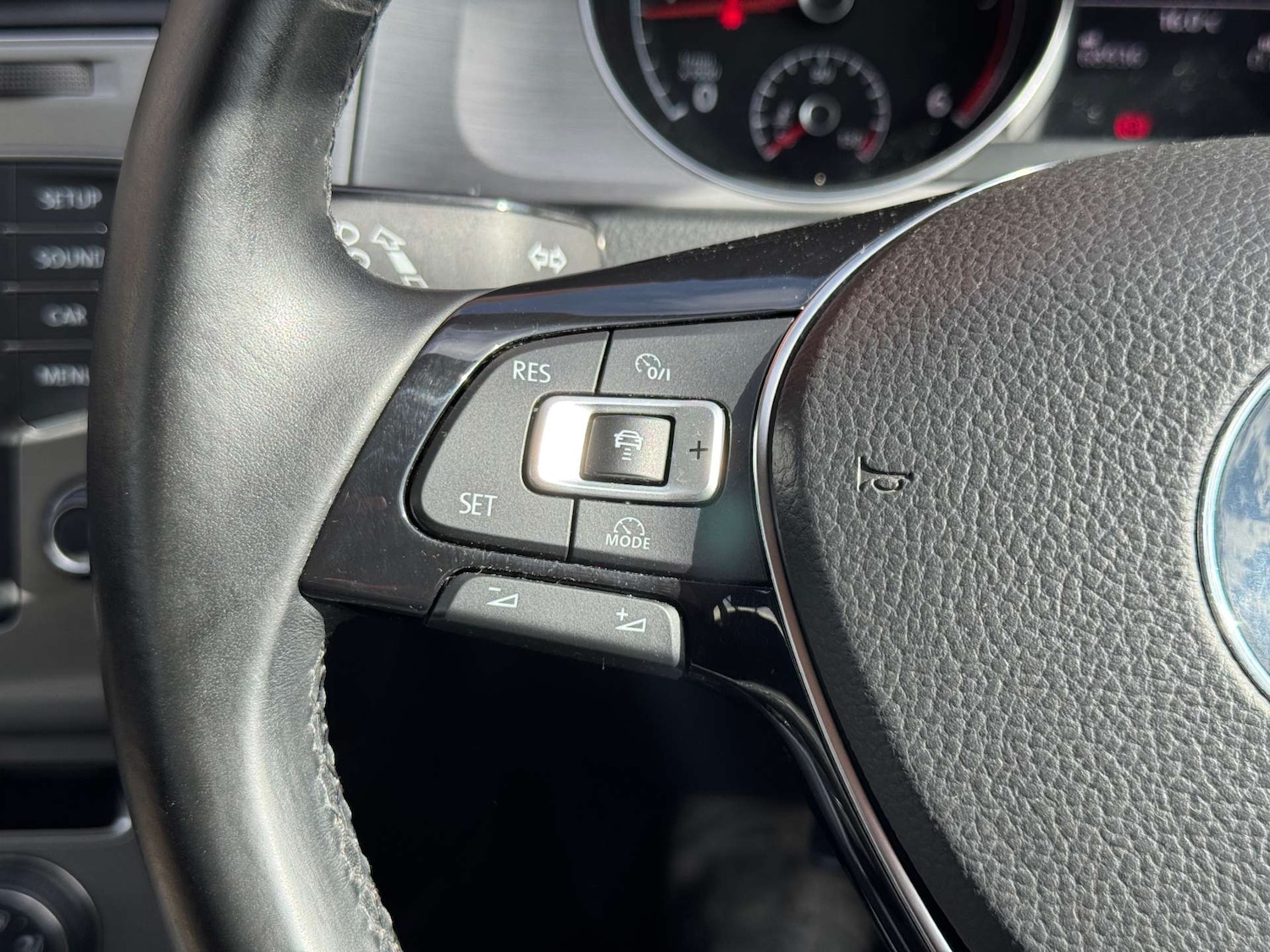 Used Volkswagen Golf 2014 for sale - 76101588: Photo 31