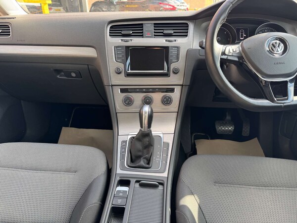 Used Volkswagen Golf 2014 for sale - 76101588: Photo 39