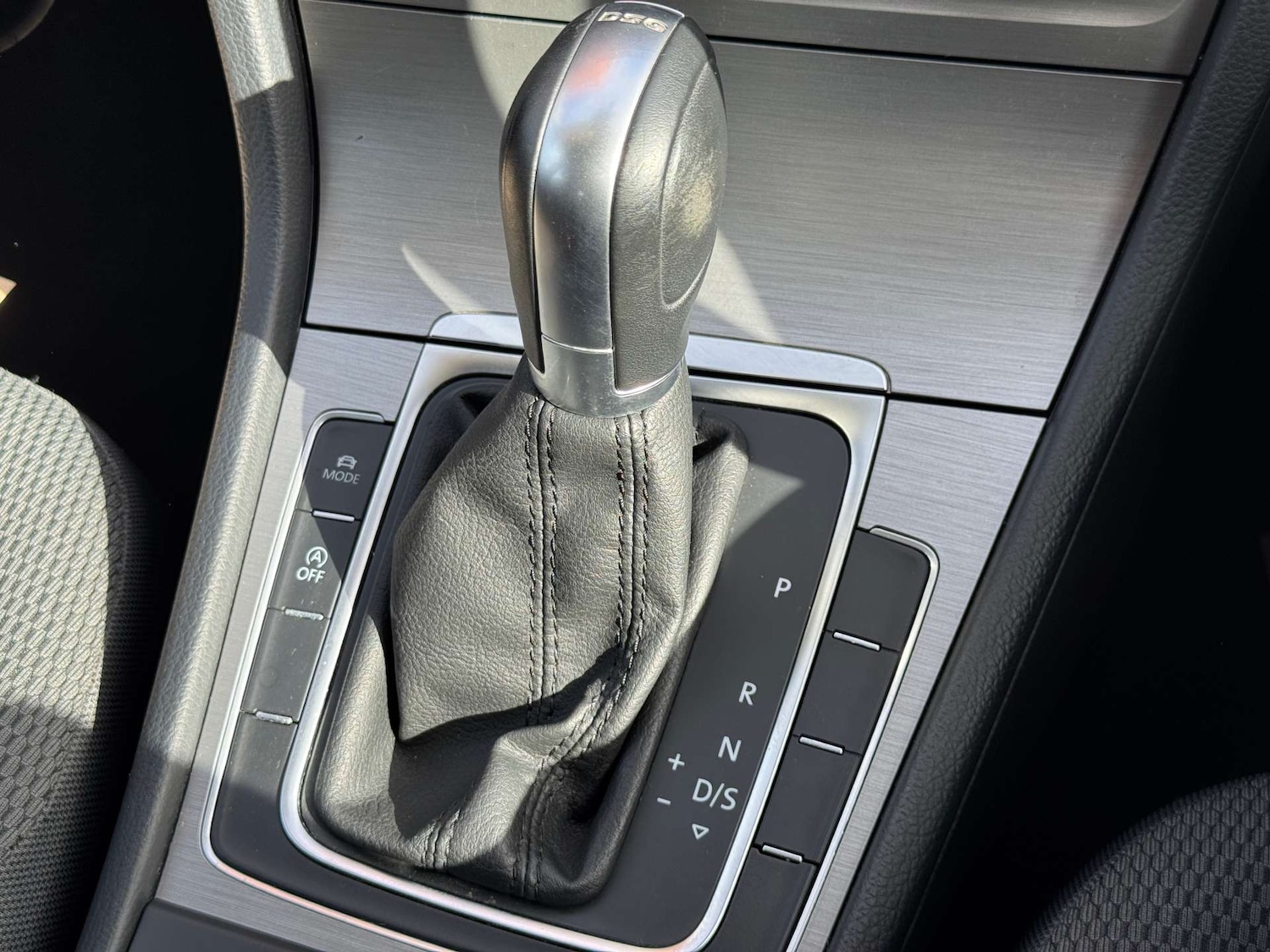 Used Volkswagen Golf 2014 for sale - 76101588: Photo 41