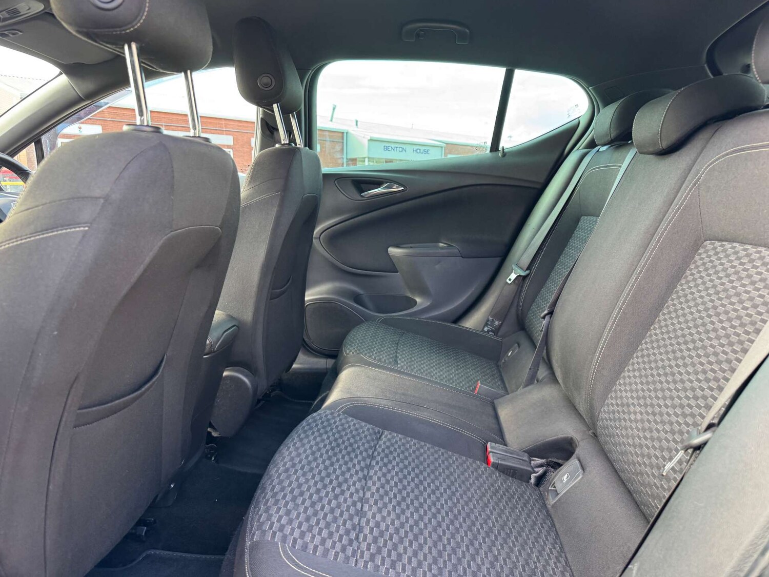 Used Vauxhall Astra 2016 for sale - 76101601: Photo 25