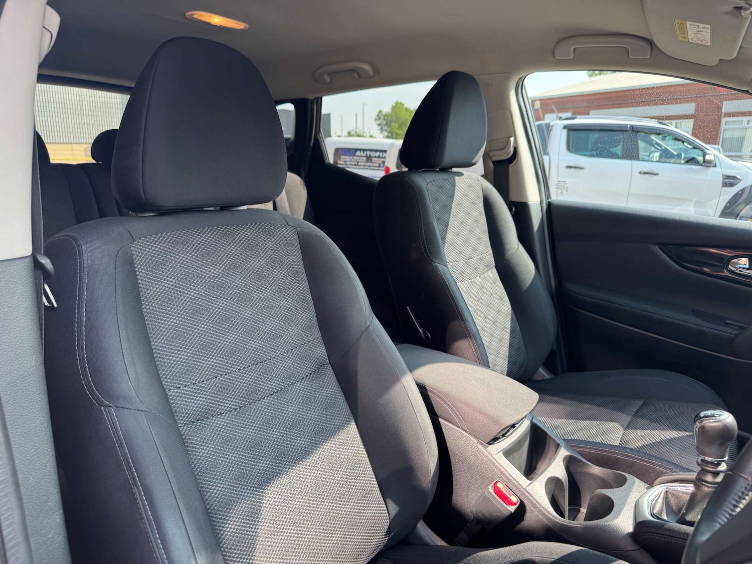 Used Nissan Qashqai 2016 for sale - 76101612: Photo 16