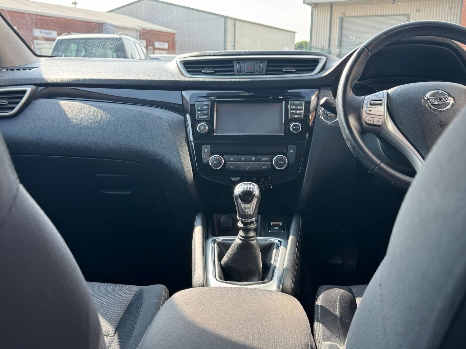 Used Nissan Qashqai 2016 for sale - 76101612: Photo 38