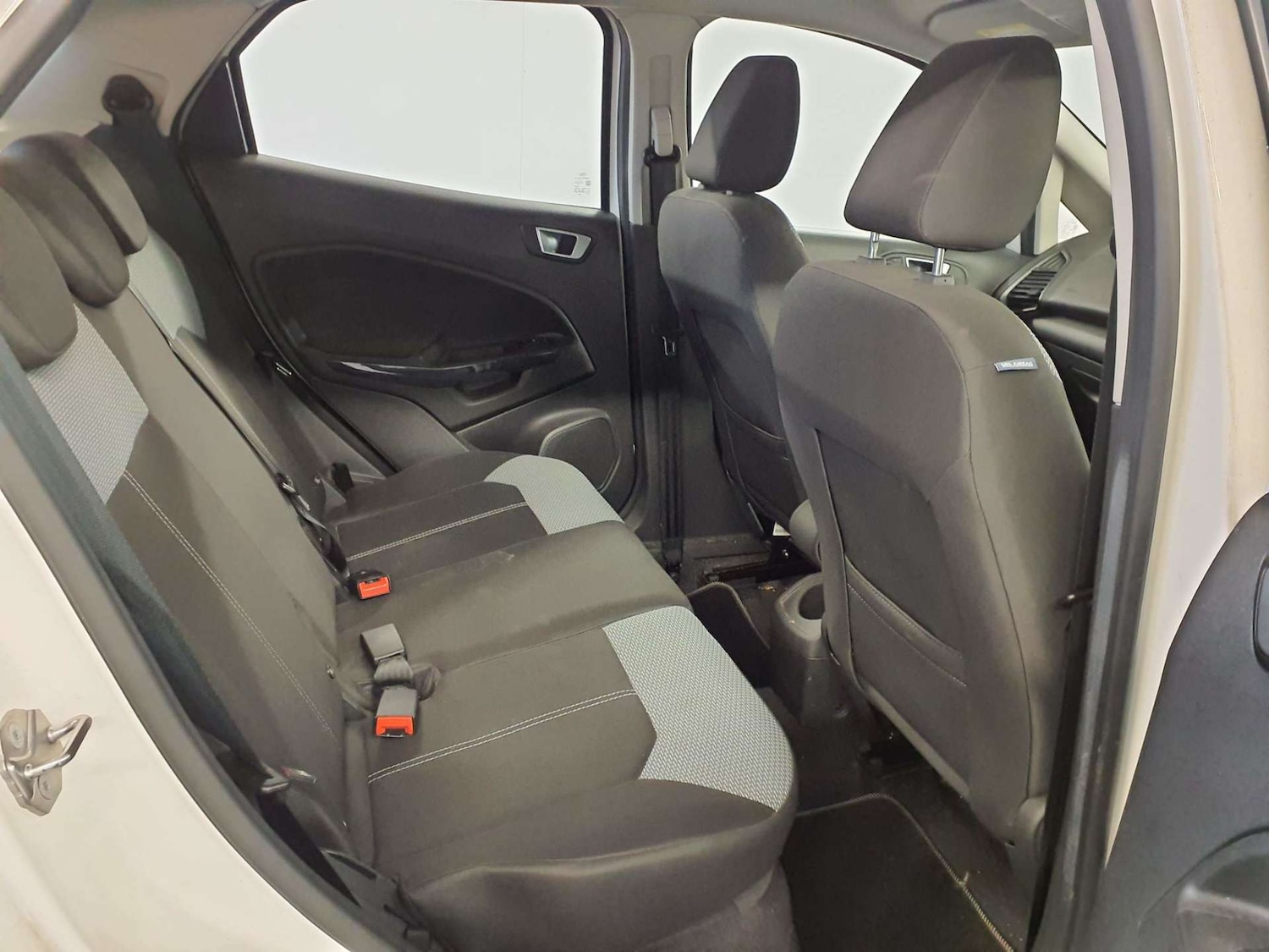 Used Ford Ecosport 2017 for sale - 76387476: Photo 8