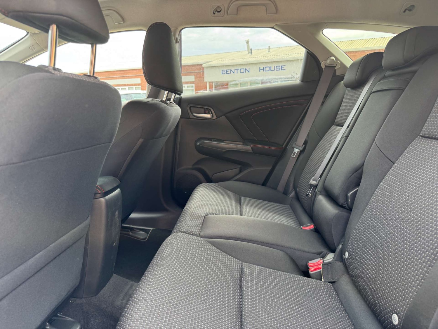 Used Honda Civic 2017 for sale - 76101623: Photo 20