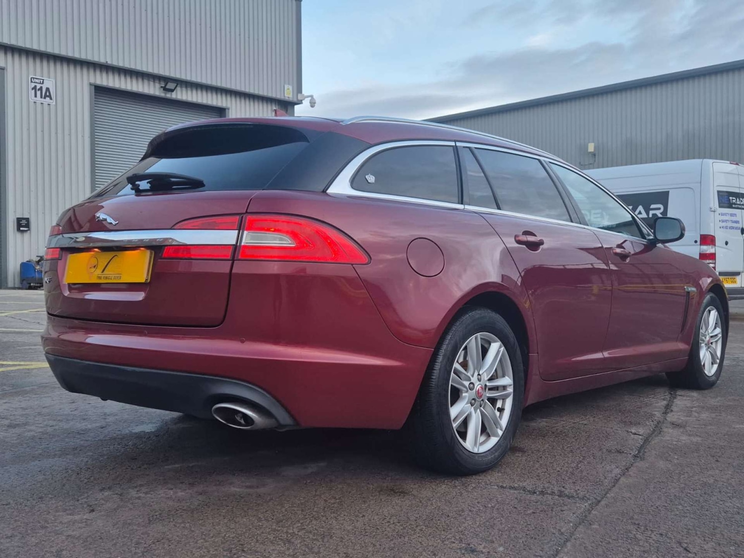 Used Jaguar XF 2014 for sale - 76737879: Photo 13