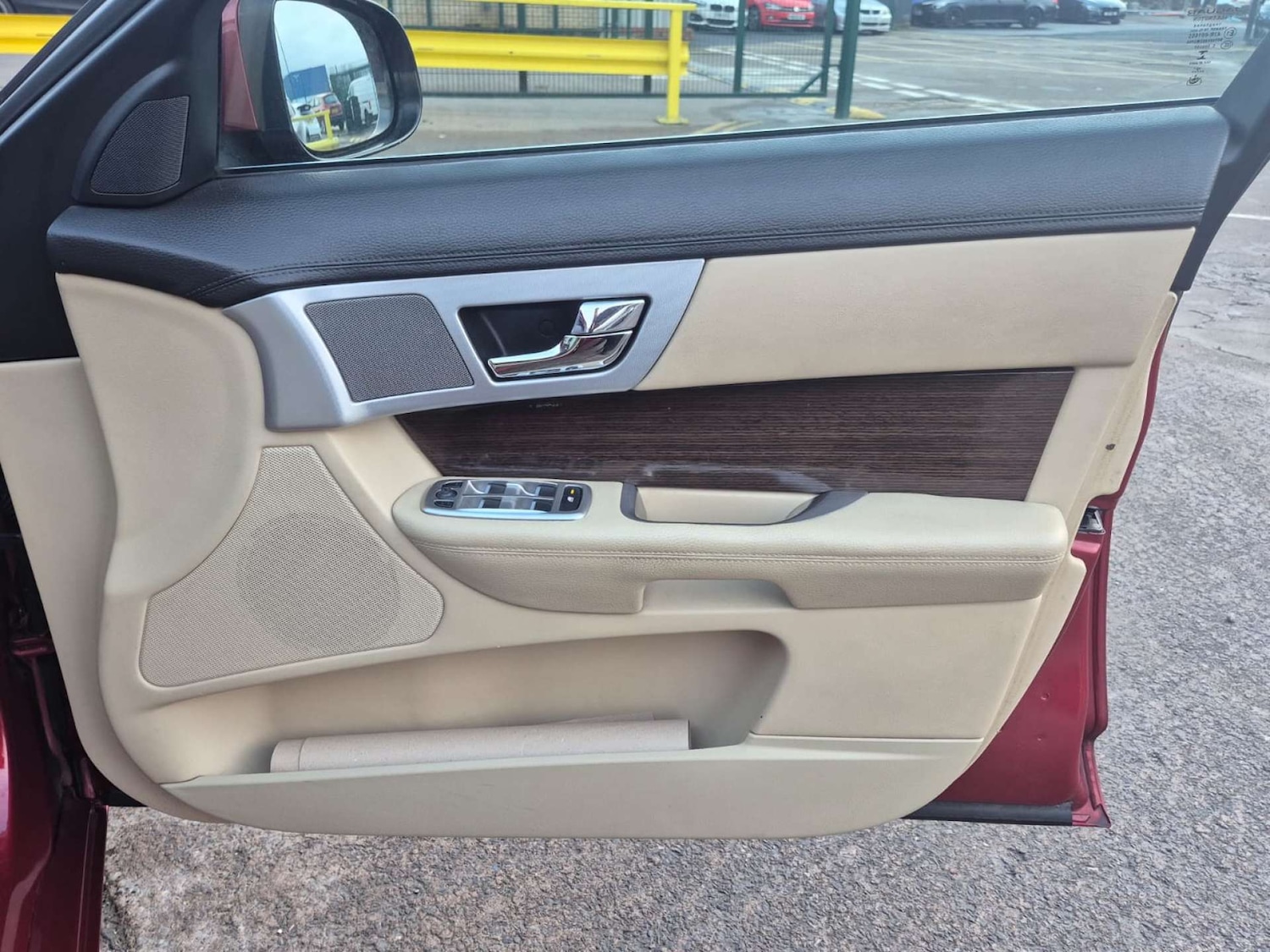 Used Jaguar XF 2014 for sale - 76737879: Photo 27