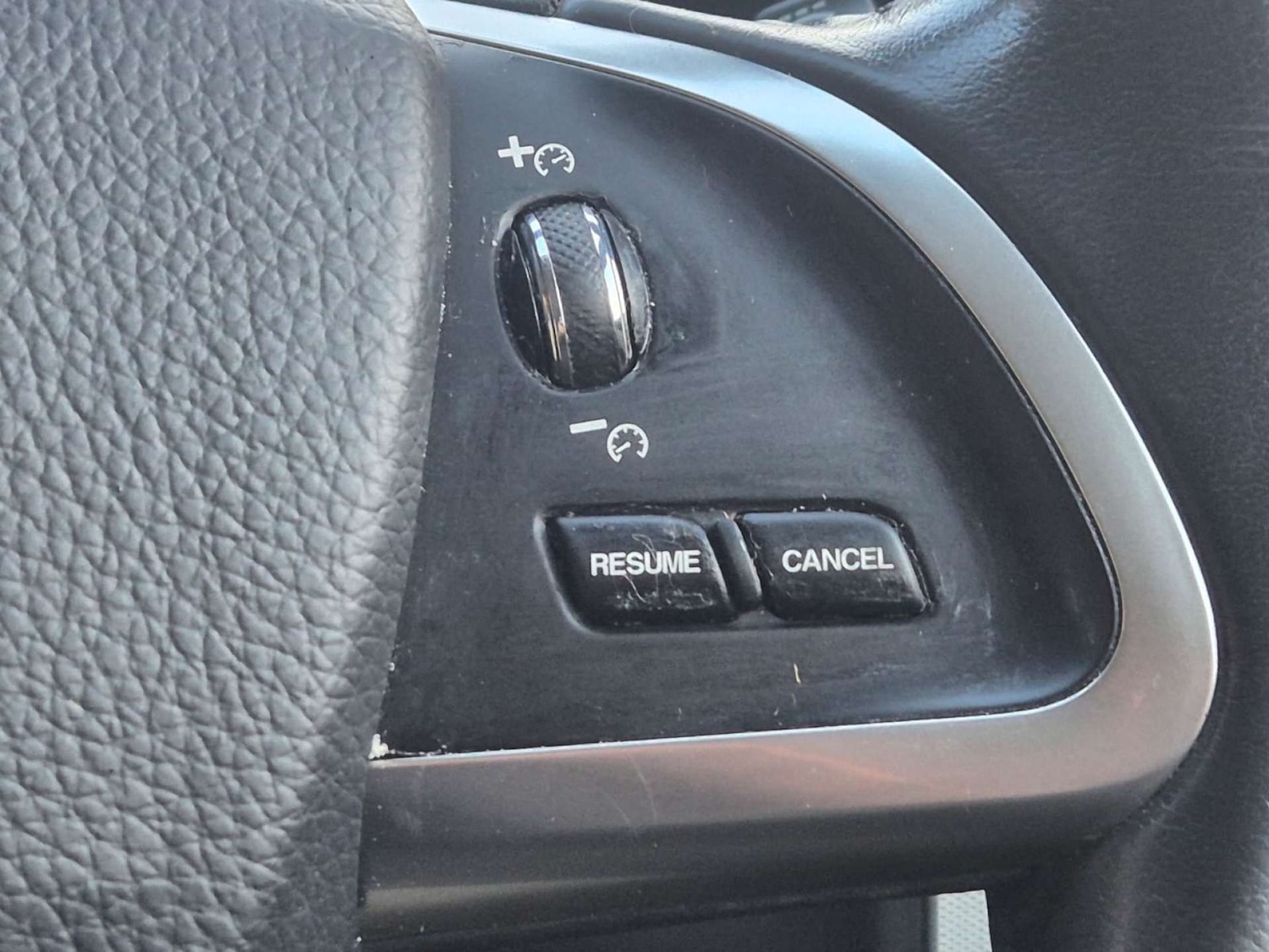 Used Jaguar XF 2014 for sale - 76737879: Photo 33