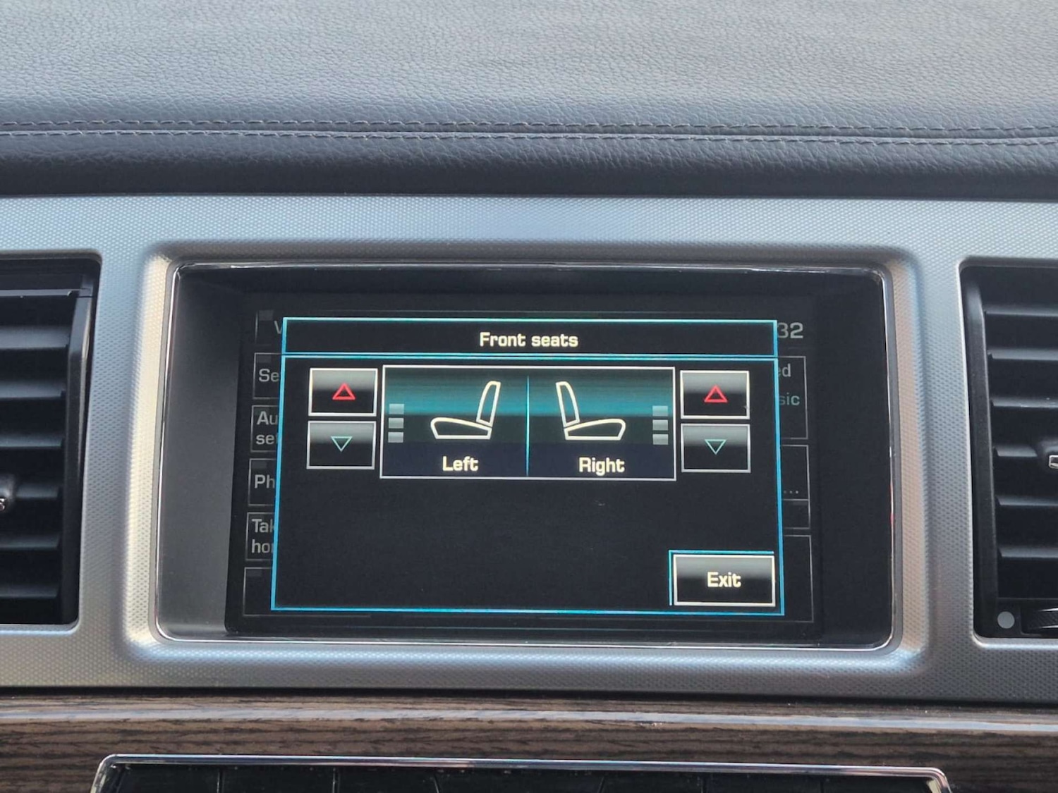 Used Jaguar XF 2014 for sale - 76737879: Photo 34