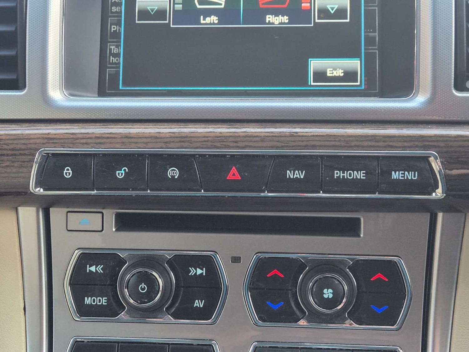 Used Jaguar XF 2014 for sale - 76737879: Photo 38