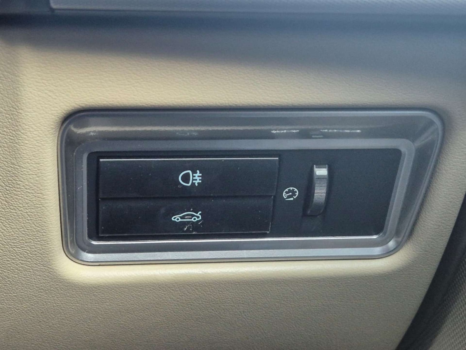 Used Jaguar XF 2014 for sale - 76737879: Photo 43