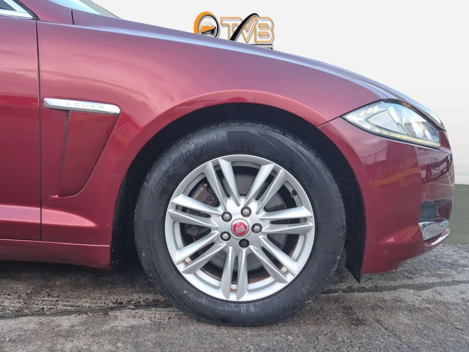 Used Jaguar XF 2014 for sale - 76737879: Photo 50