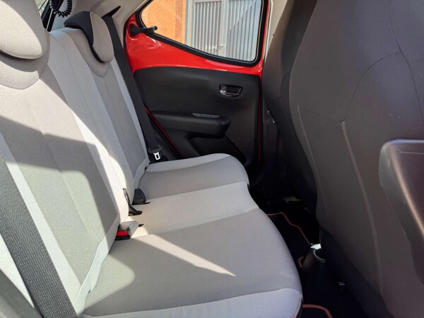 Used Toyota AYGO 2015 for sale - 76101682: Photo 22