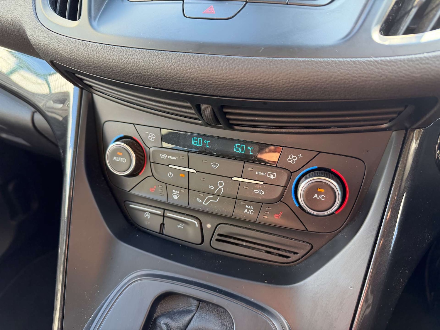 Used Ford Kuga 2017 for sale - 76101652: Photo 19