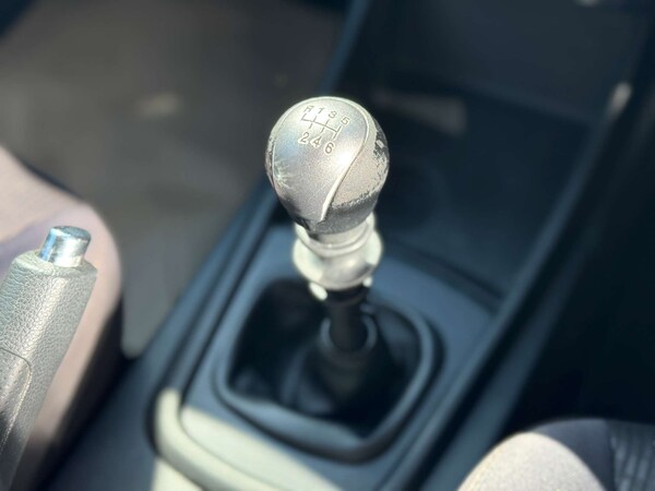 Used Ssangyong Korando 2015 for sale - 76101528: Photo 38