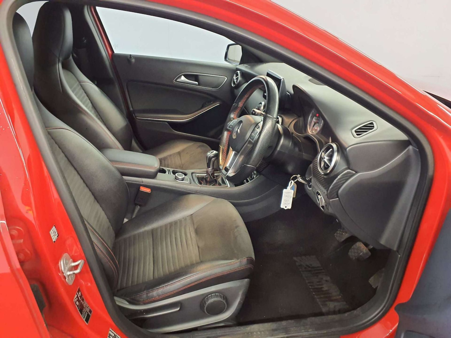 Used Mercedes-Benz A-Class 2015 for sale - 76486567: Photo 7