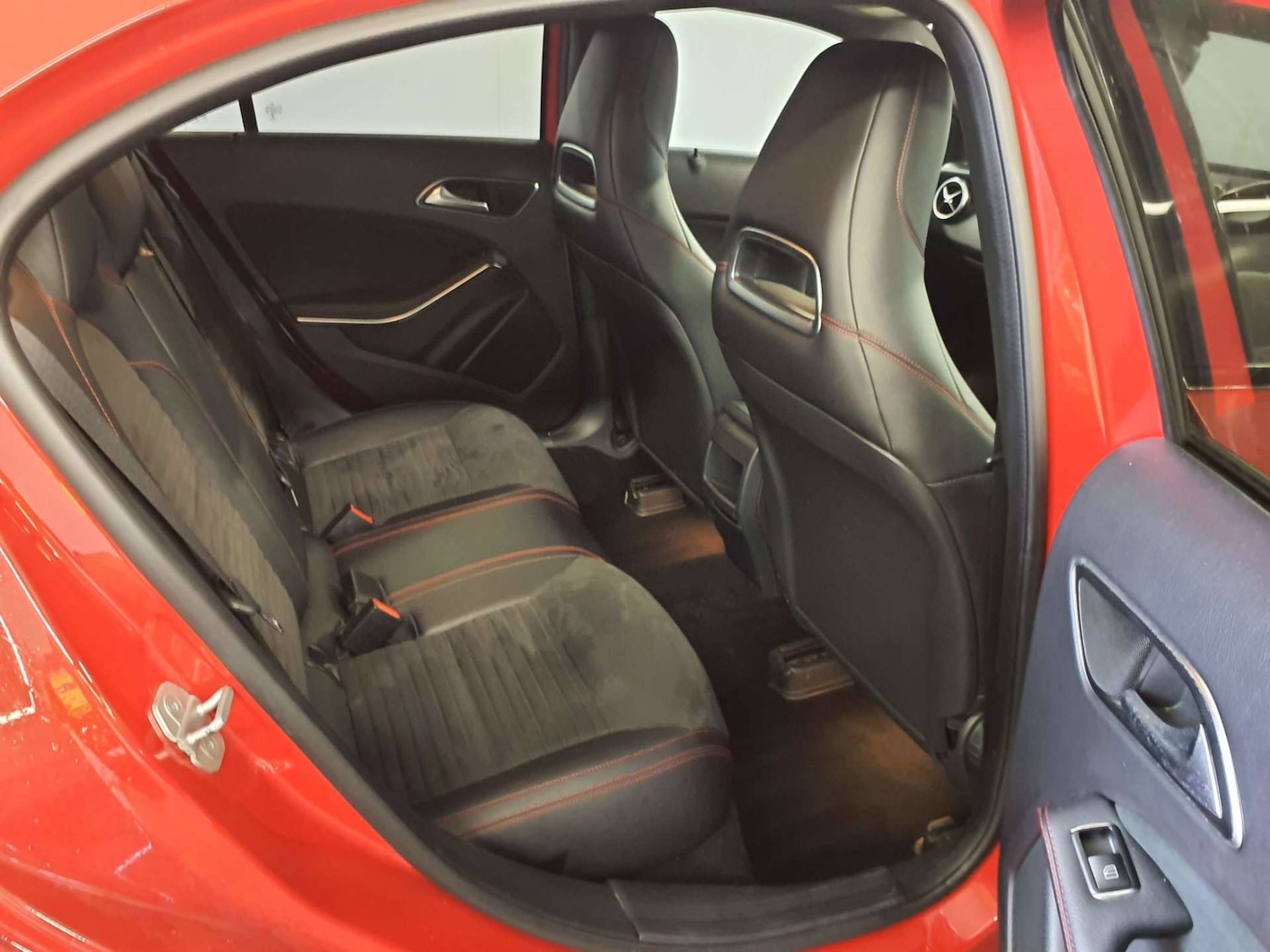 Used Mercedes-Benz A-Class 2015 for sale - 76486567: Photo 8