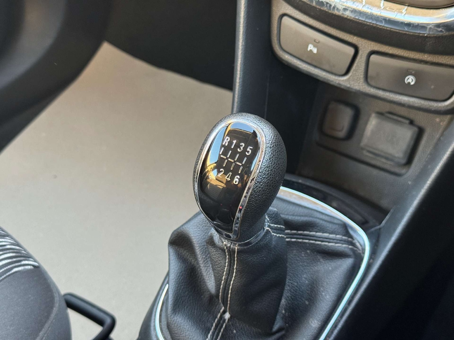 Used Vauxhall Mokka 2015 for sale - 77193211: Photo 38