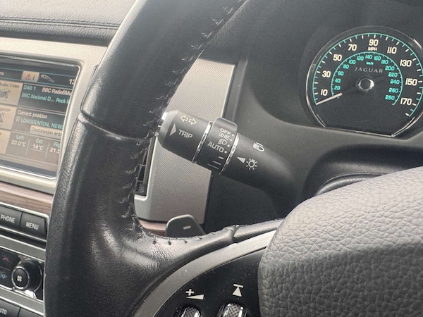 Used Jaguar XF 2013 for sale - 76296850: Photo 27