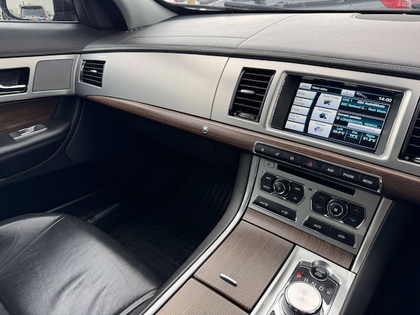 Used Jaguar XF 2013 for sale - 76296850: Photo 35