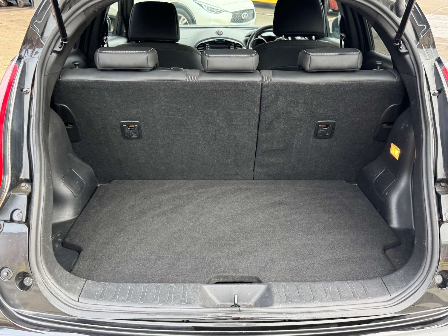 Used Nissan Juke 2016 for sale - 76350459: Photo 28