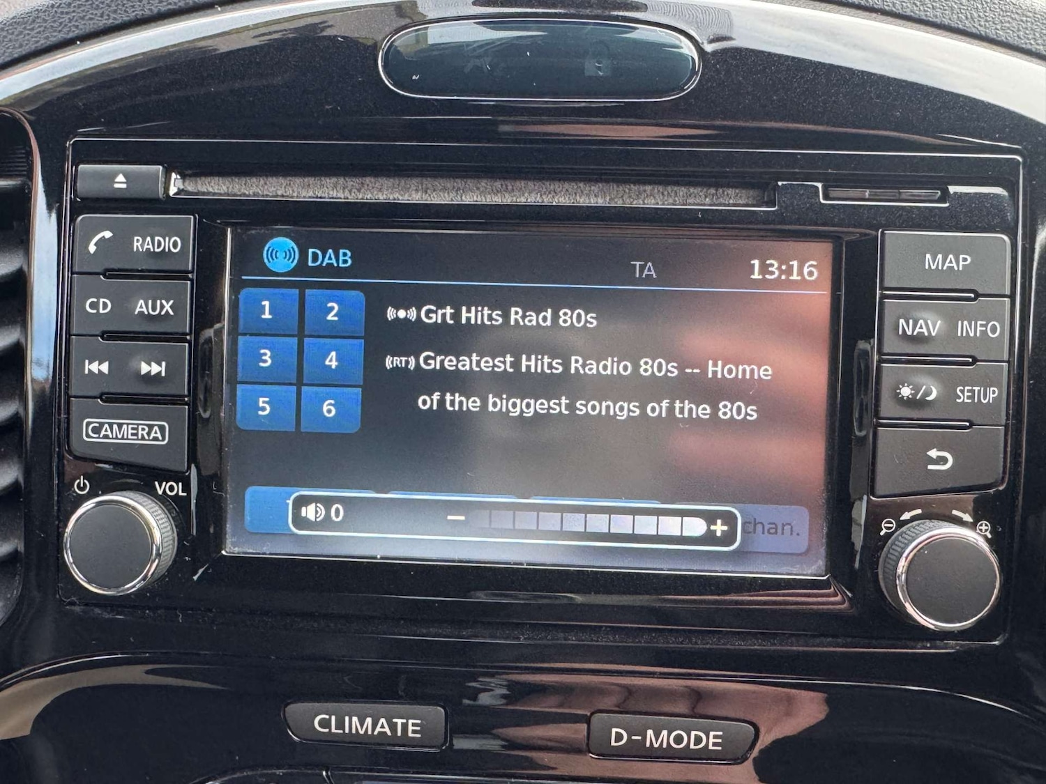 Used Nissan Juke 2016 for sale - 76350459: Photo 43