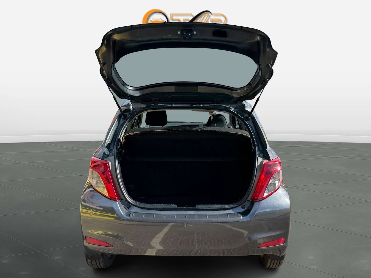 Used Toyota Yaris 2013 for sale - 76101693: Photo 26