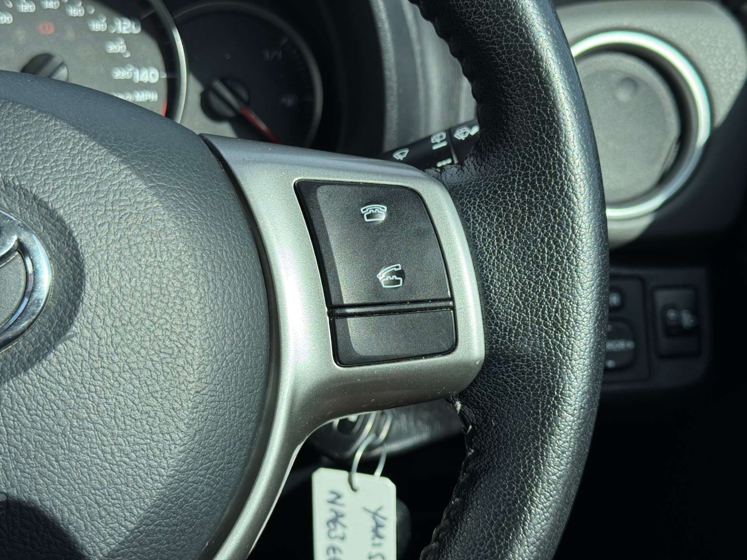 Used Toyota Yaris 2013 for sale - 76101693: Photo 31