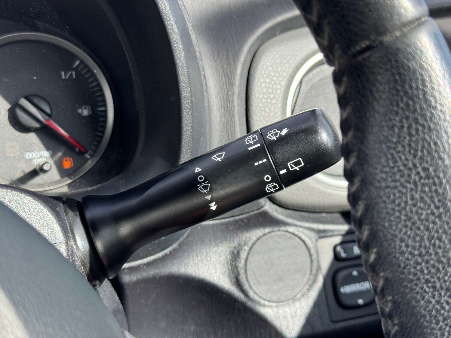 Used Toyota Yaris 2013 for sale - 76101693: Photo 33