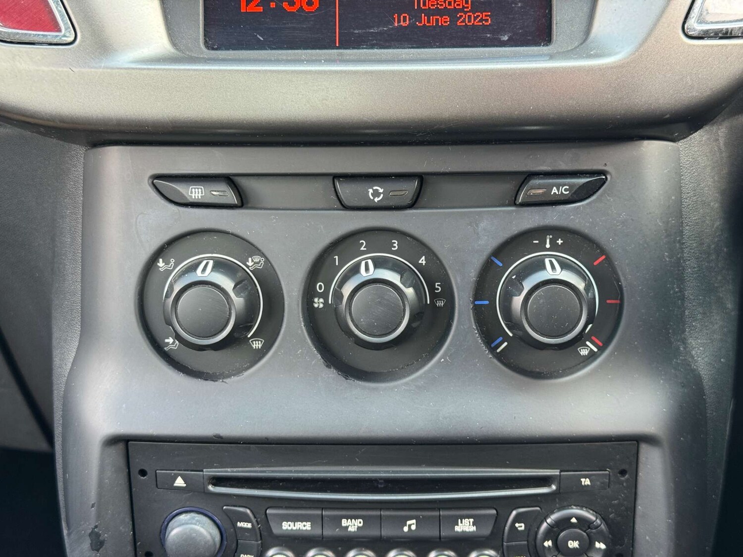 Used Citroen C3 2014 for sale - 76101635: Photo 40