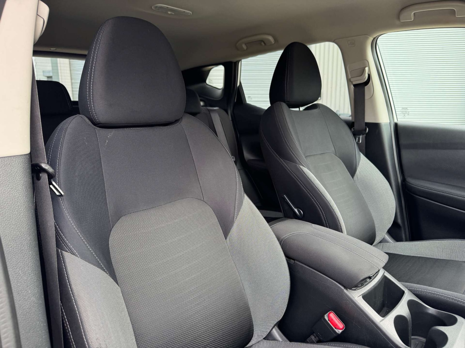 Used Nissan Qashqai 2017 for sale - 76101611: Photo 16