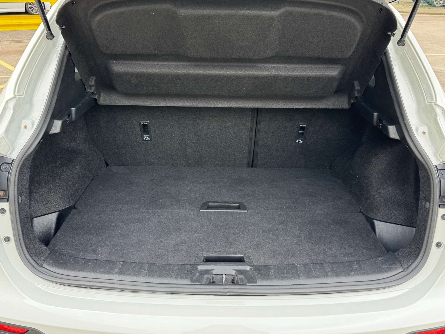 Used Nissan Qashqai 2017 for sale - 76101611: Photo 27