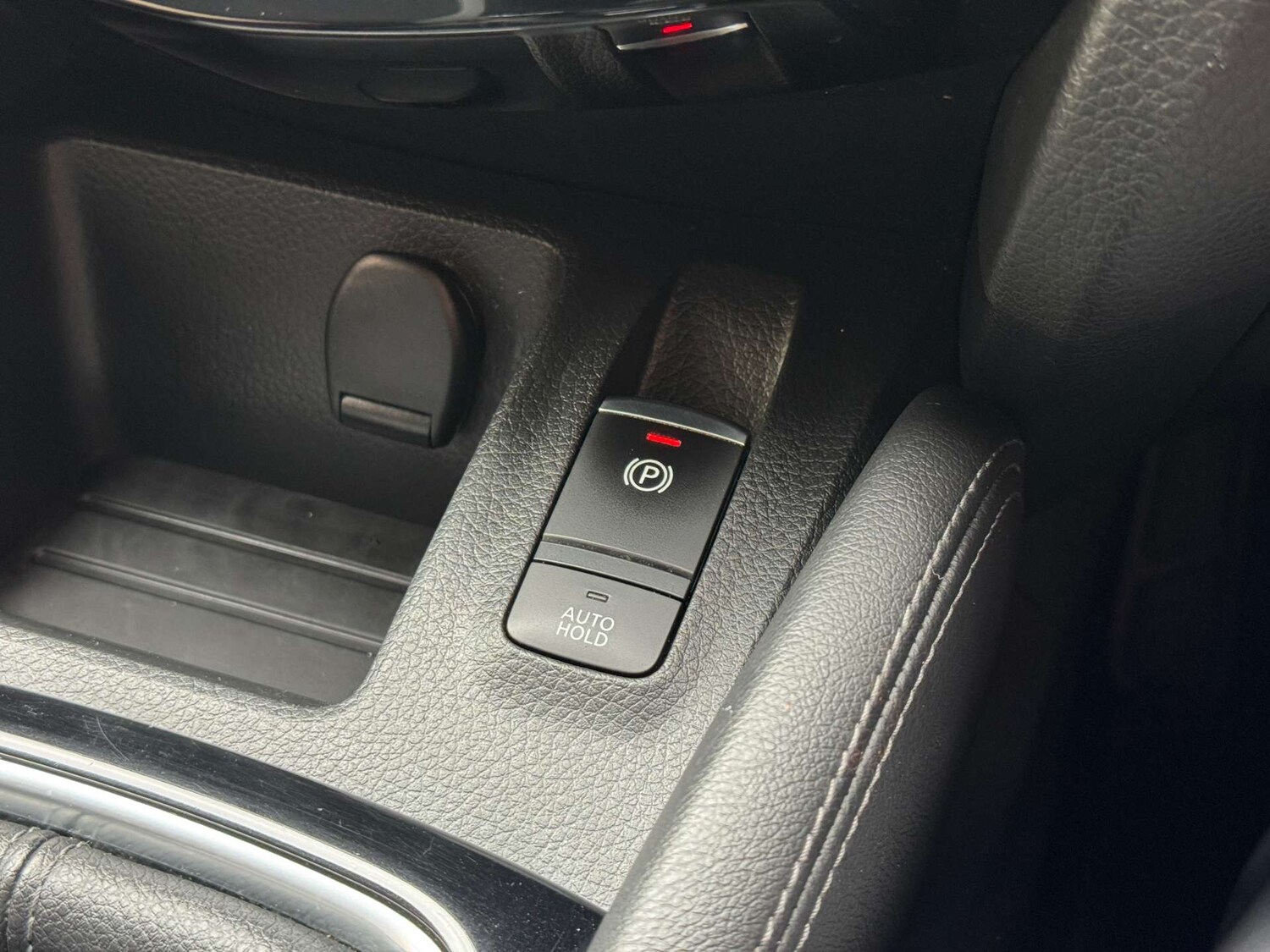 Used Nissan Qashqai 2017 for sale - 76101611: Photo 40