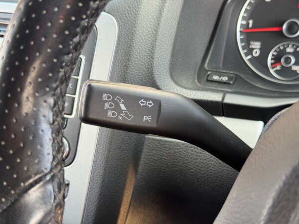 Used Volkswagen Scirocco 2012 for sale - 76101706: Photo 30