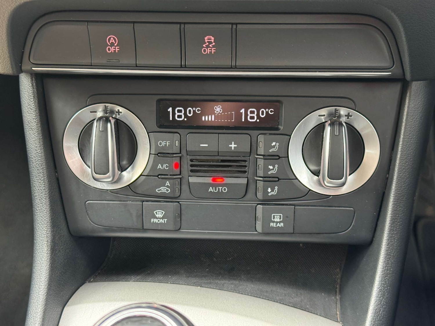 Used Audi Q3 2014 for sale - 76101671: Photo 37