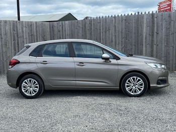 Used Citroen C4 2015 for sale - 76101570: Photo