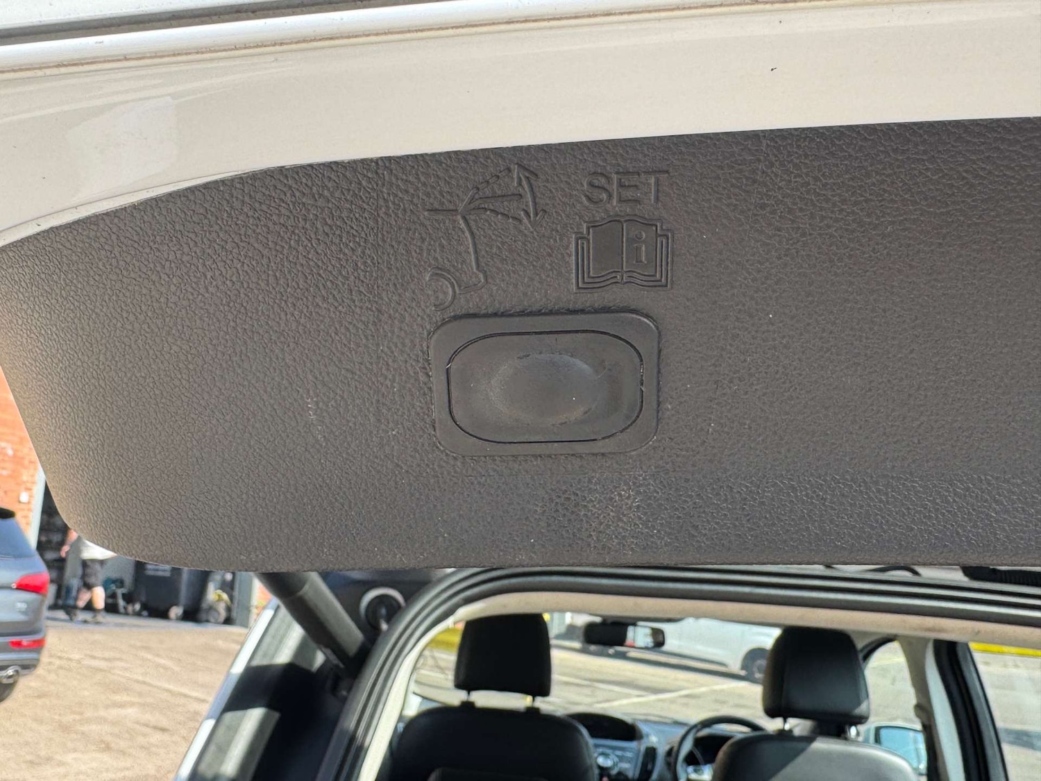 Used Ford Kuga 2014 for sale - 76101701: Photo 29
