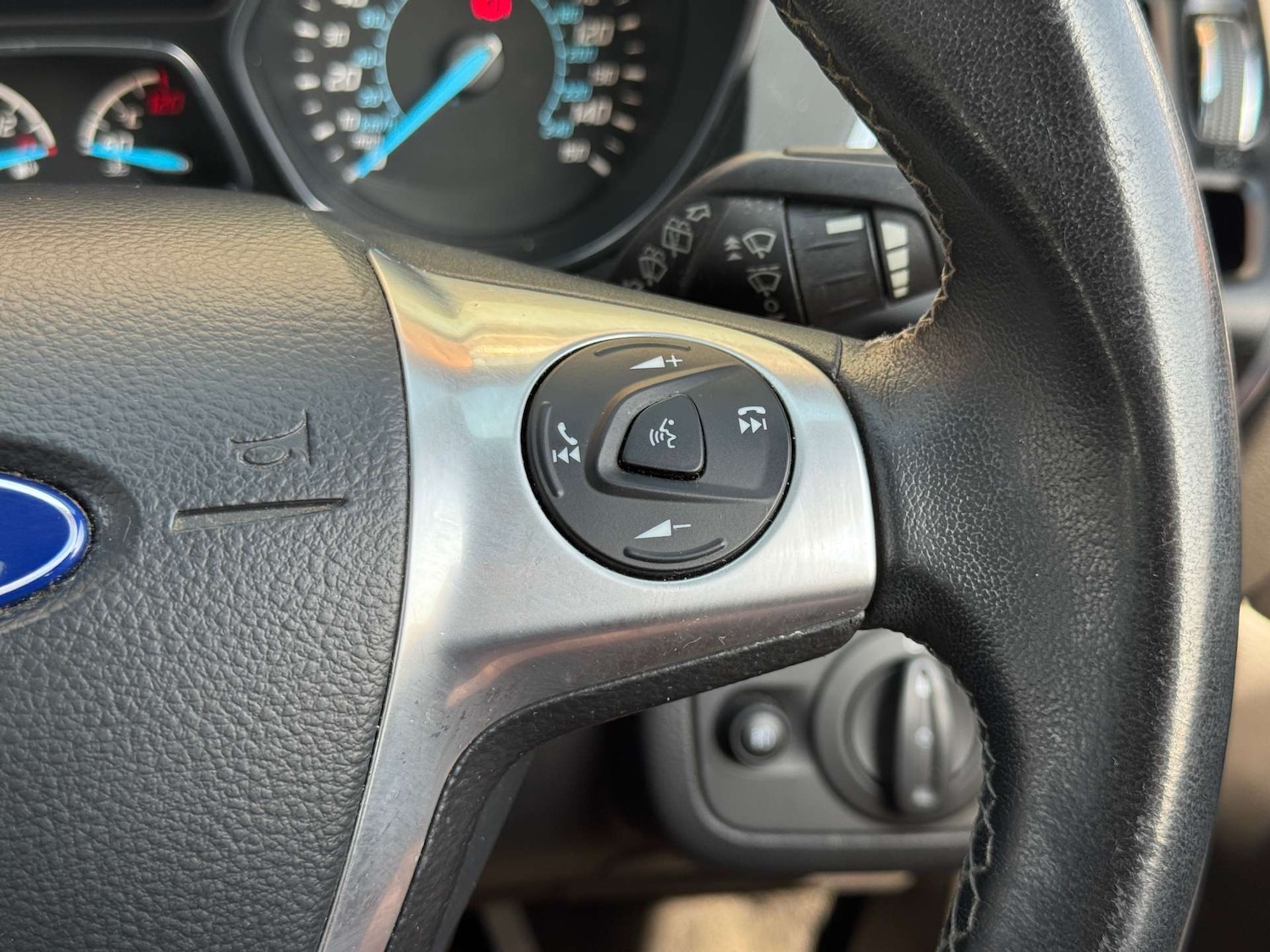 Used Ford Kuga 2014 for sale - 76101701: Photo 33