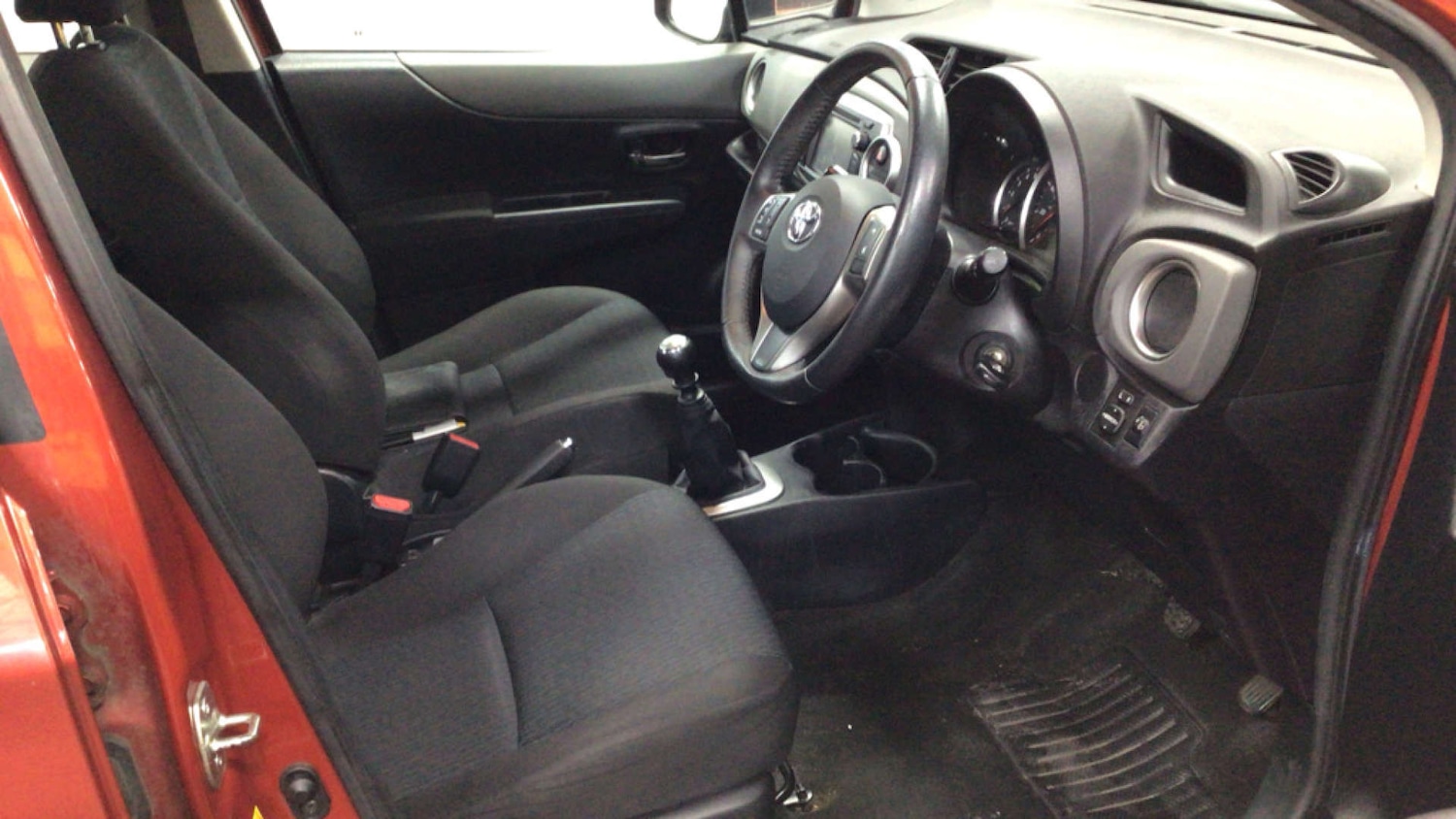 Used Toyota Yaris 2013 for sale - 76190451: Photo 10