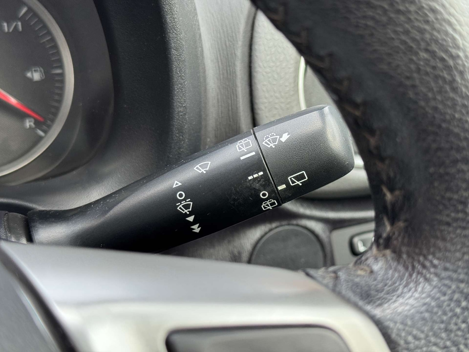 Used Toyota Yaris 2013 for sale - 76190451: Photo 34