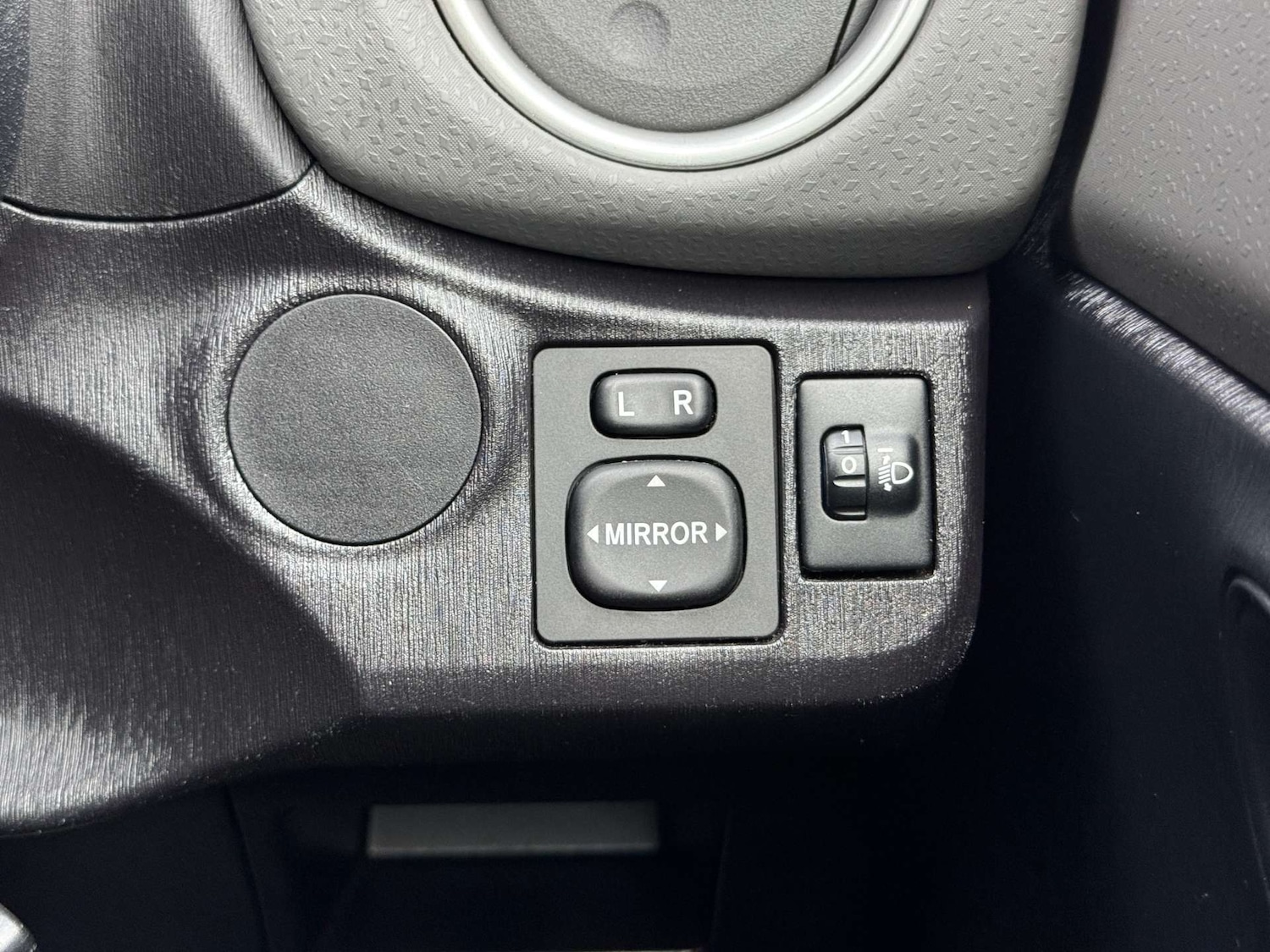 Used Toyota Yaris 2013 for sale - 76190451: Photo 36