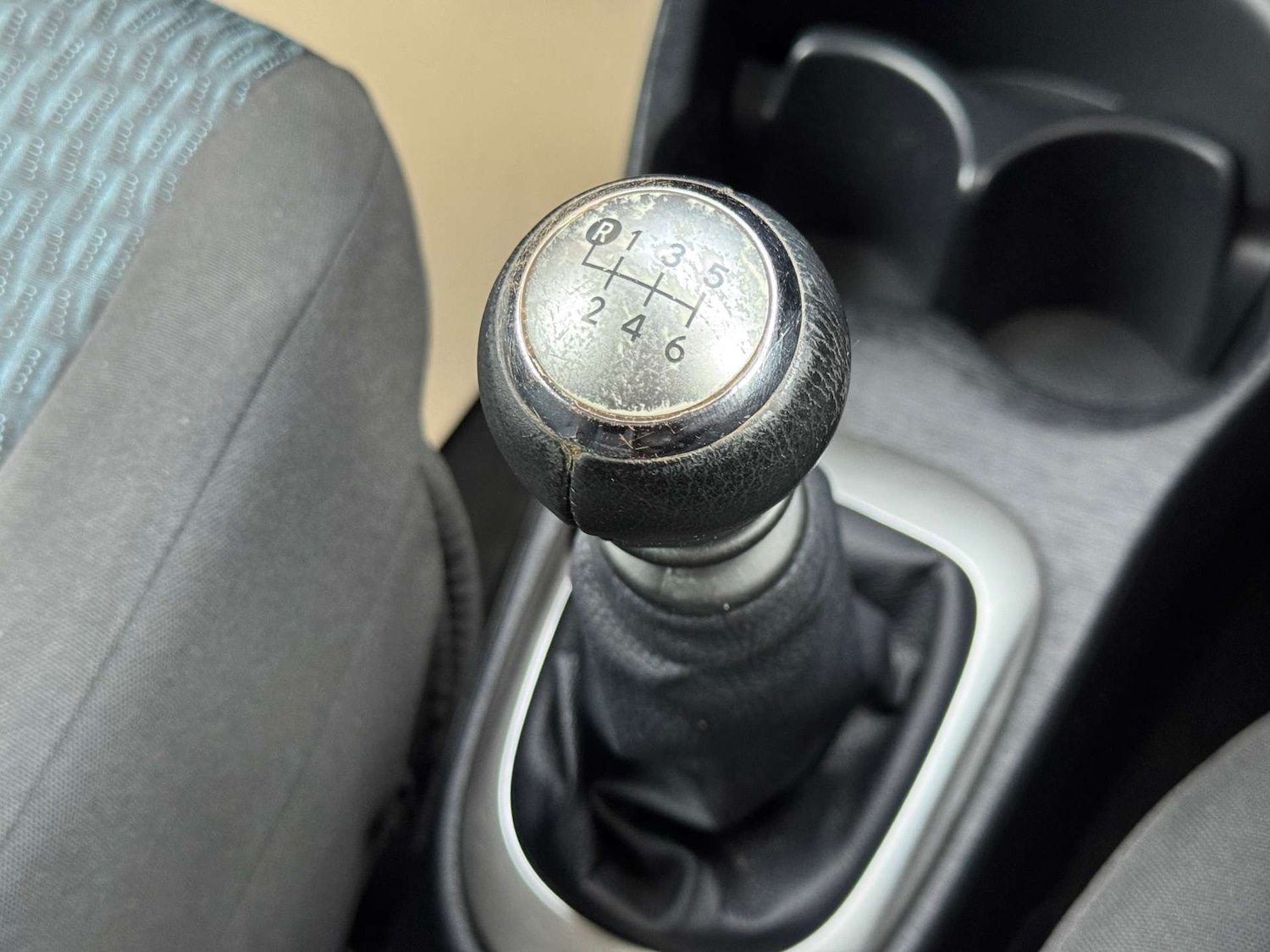 Used Toyota Yaris 2013 for sale - 76190451: Photo 39