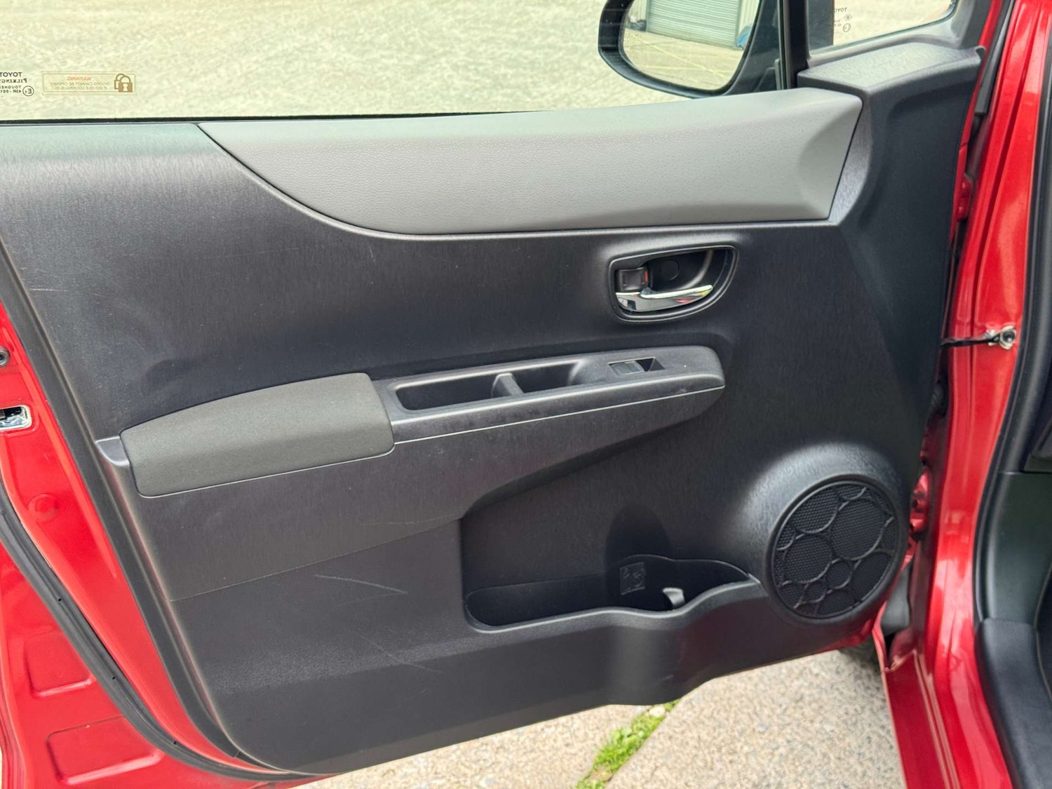 Used Toyota Yaris 2013 for sale - 76190451: Photo 49