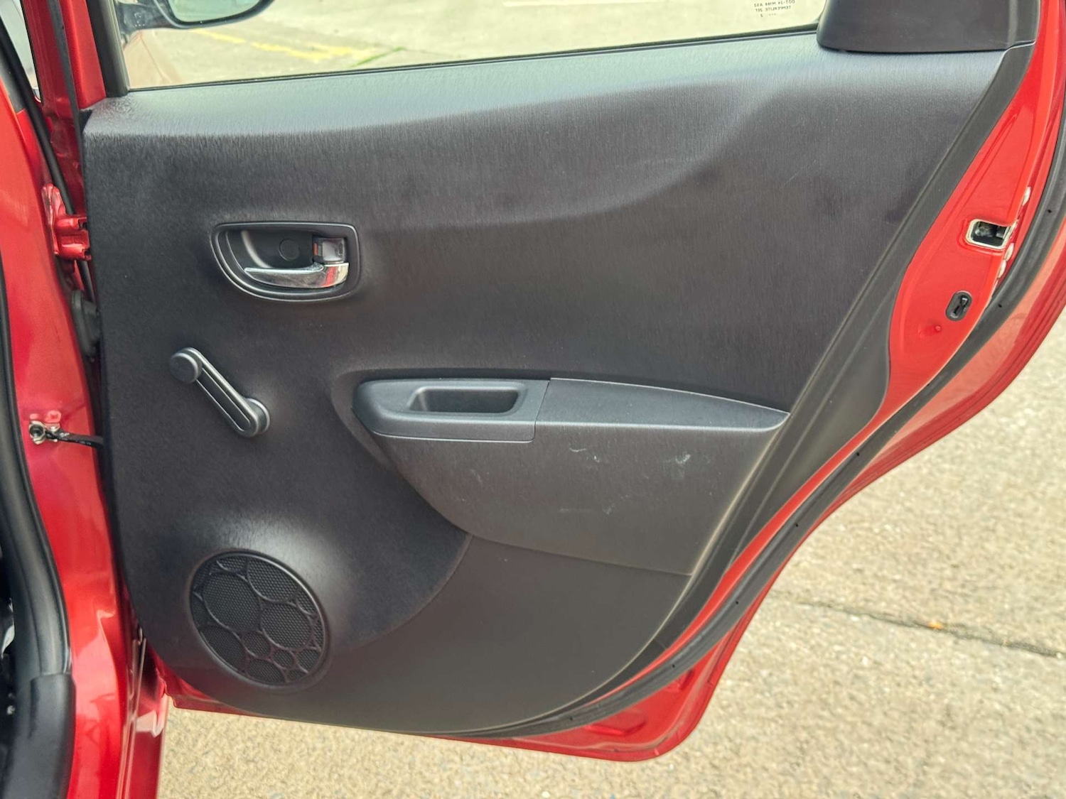 Used Toyota Yaris 2013 for sale - 76190451: Photo 51