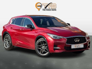 Used Infiniti Q30 2017 for sale - 76101680: Photo
