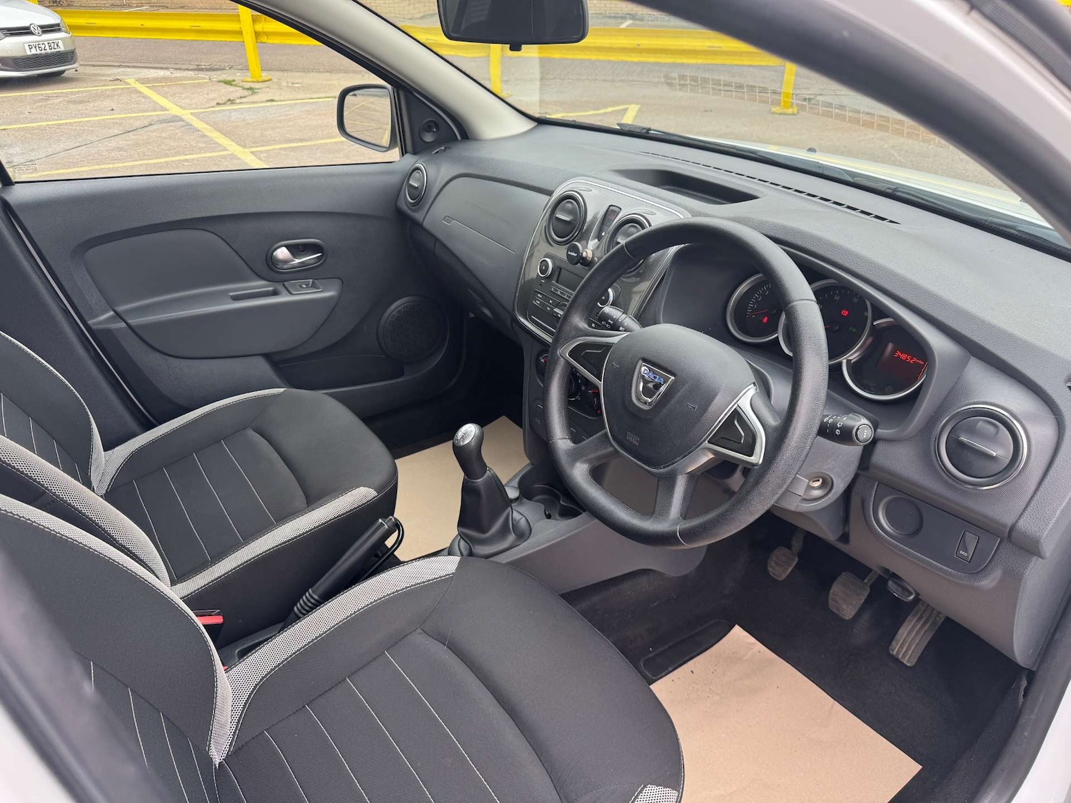 Used Dacia Sandero Stepway 2017 for sale - 76973921: Photo 14