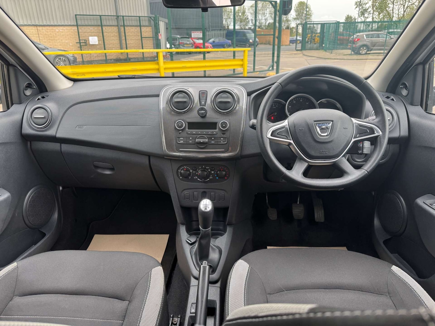 Used Dacia Sandero Stepway 2017 for sale - 76973921: Photo 29