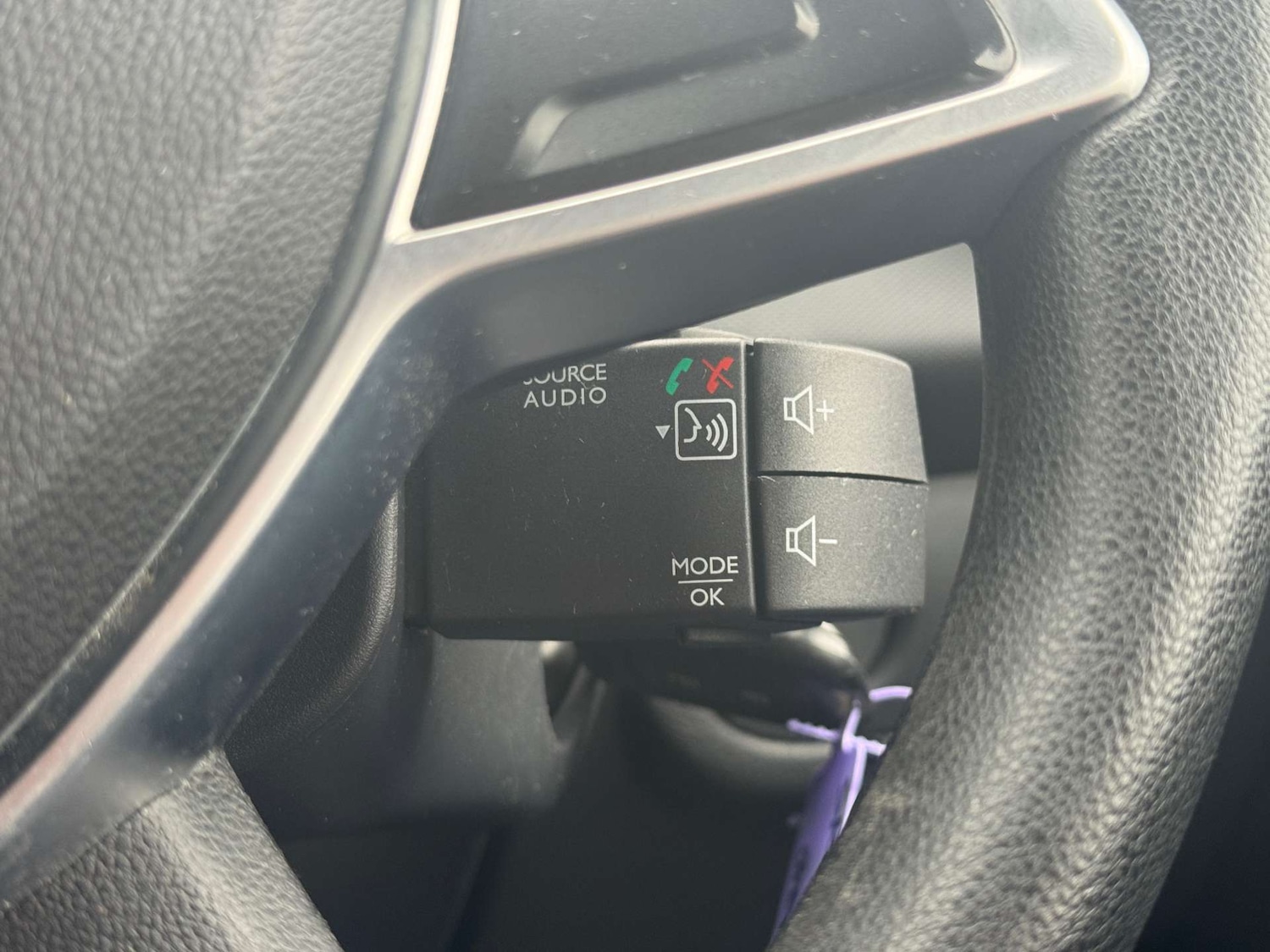 Used Dacia Sandero Stepway 2017 for sale - 76973921: Photo 33