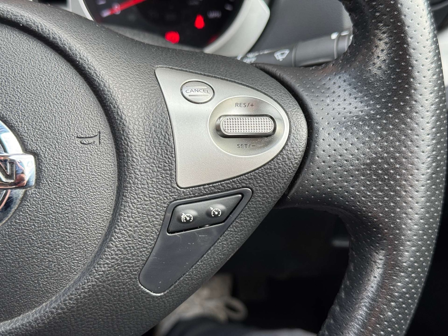 Used Nissan Juke 2014 for sale - 76101609: Photo 32