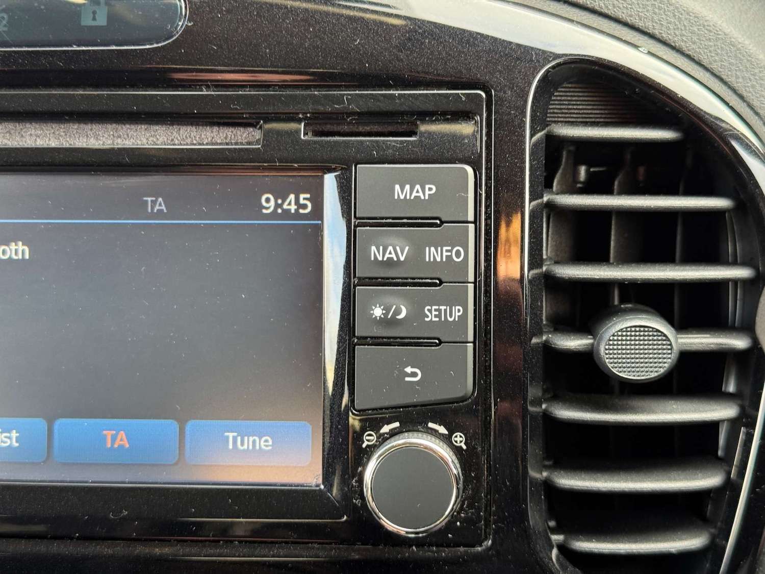 Used Nissan Juke 2014 for sale - 76101609: Photo 44