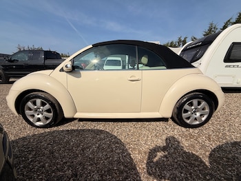 Used Volkswagen Beetle 2005 for sale - 79559107: Photo